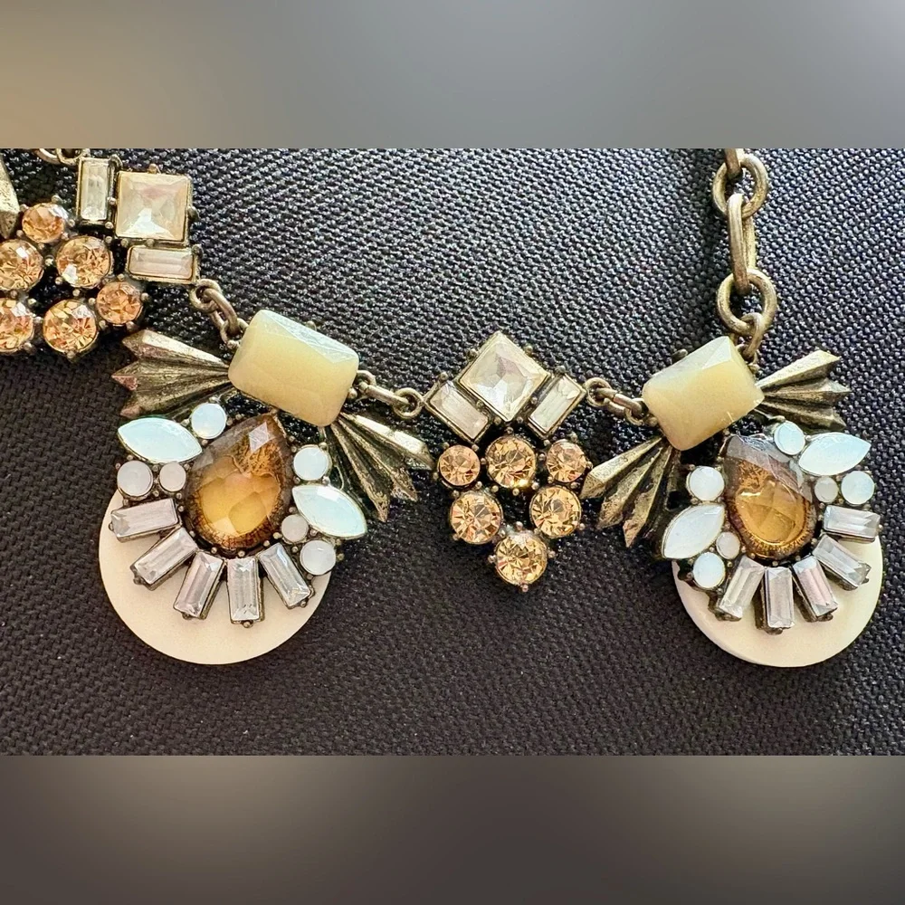 Necklace - Picture 3 of 5